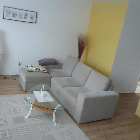 Ubytovanie City Apartman *